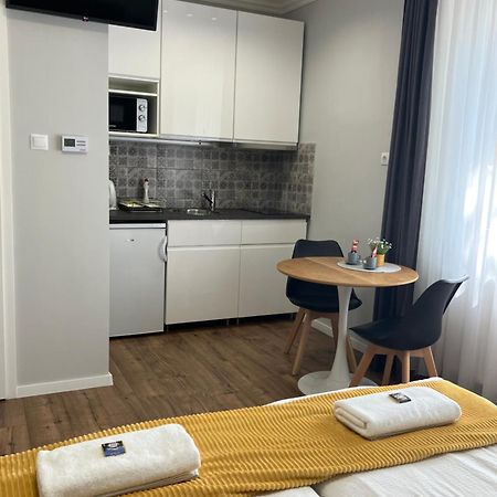Illa Apartments Eger Eksteriør bilde