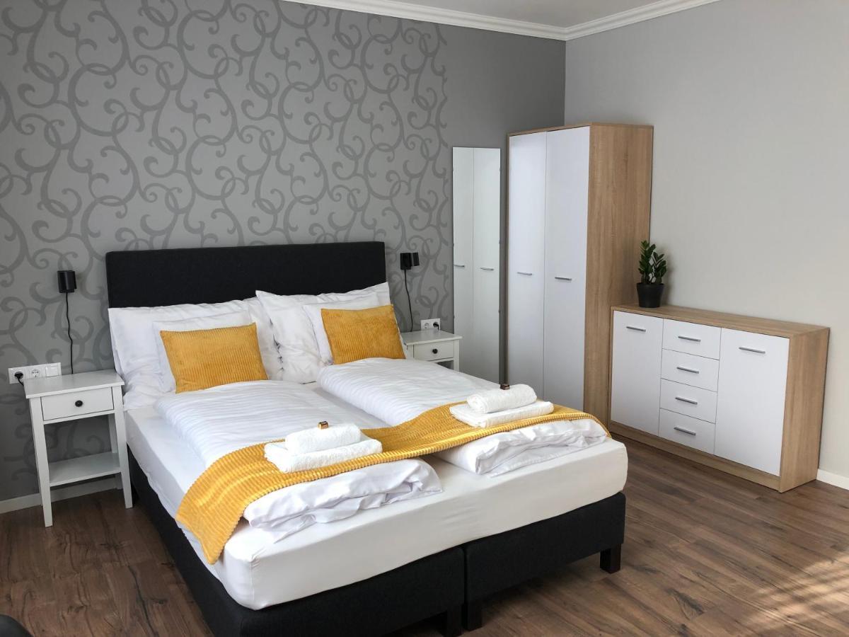 Illa Apartments Eger Eksteriør bilde
