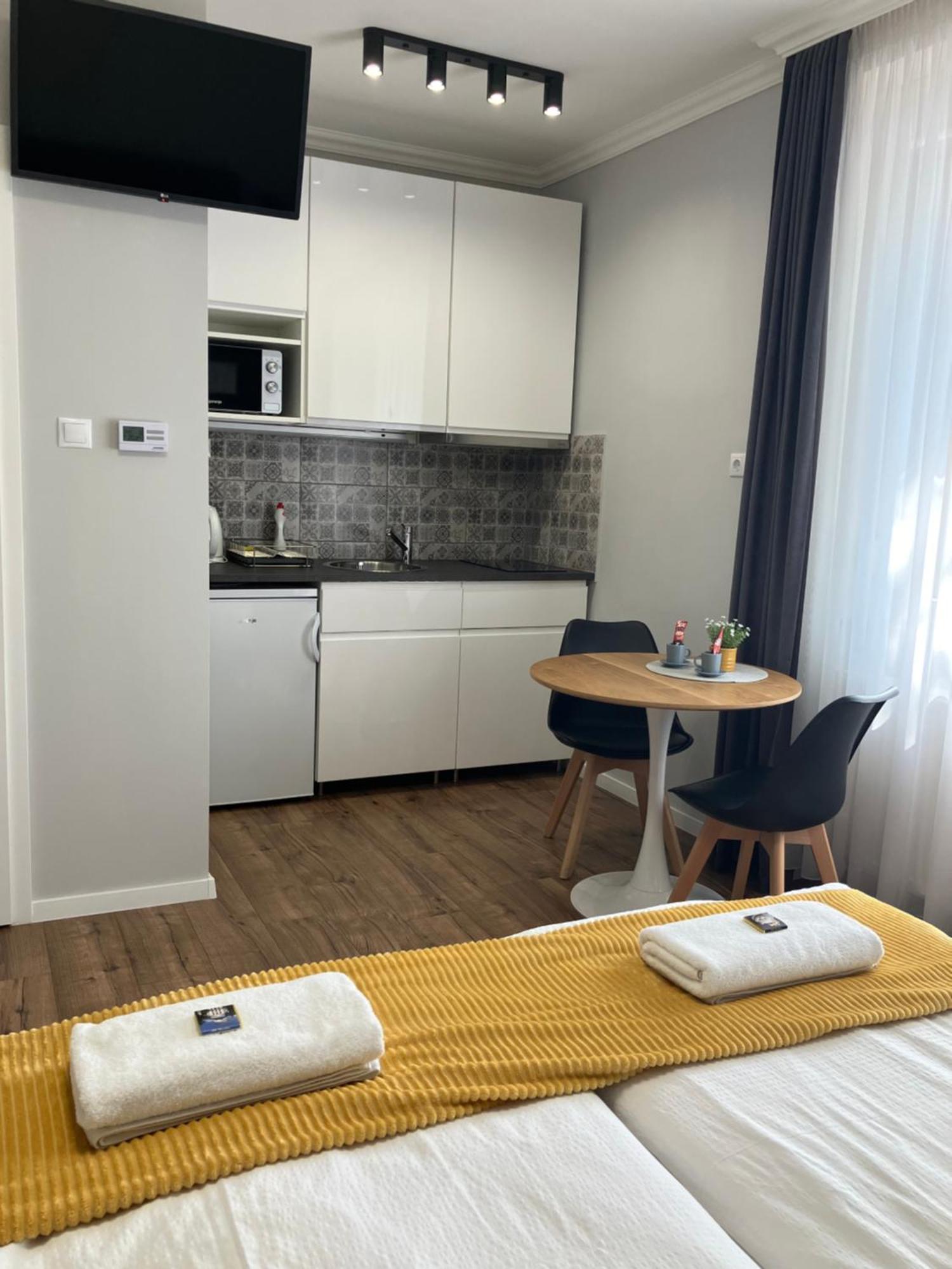 Illa Apartments Eger Eksteriør bilde
