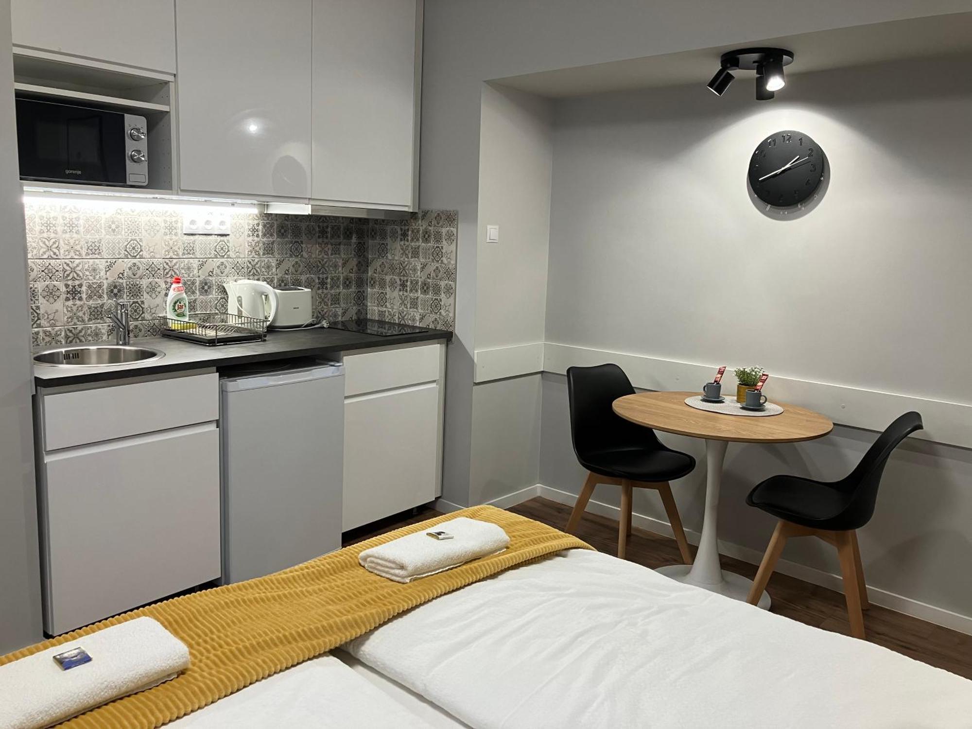 Illa Apartments Eger Eksteriør bilde