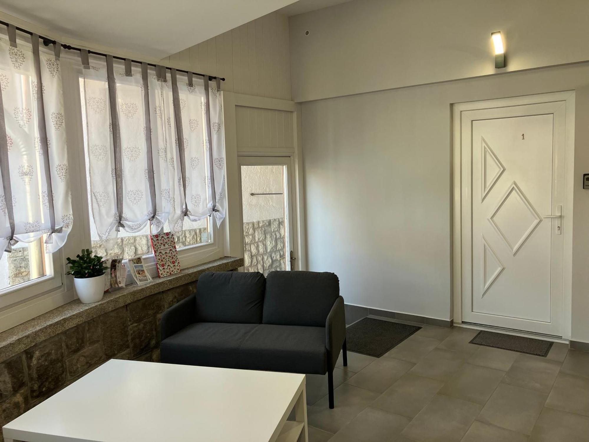 Illa Apartments Eger Eksteriør bilde