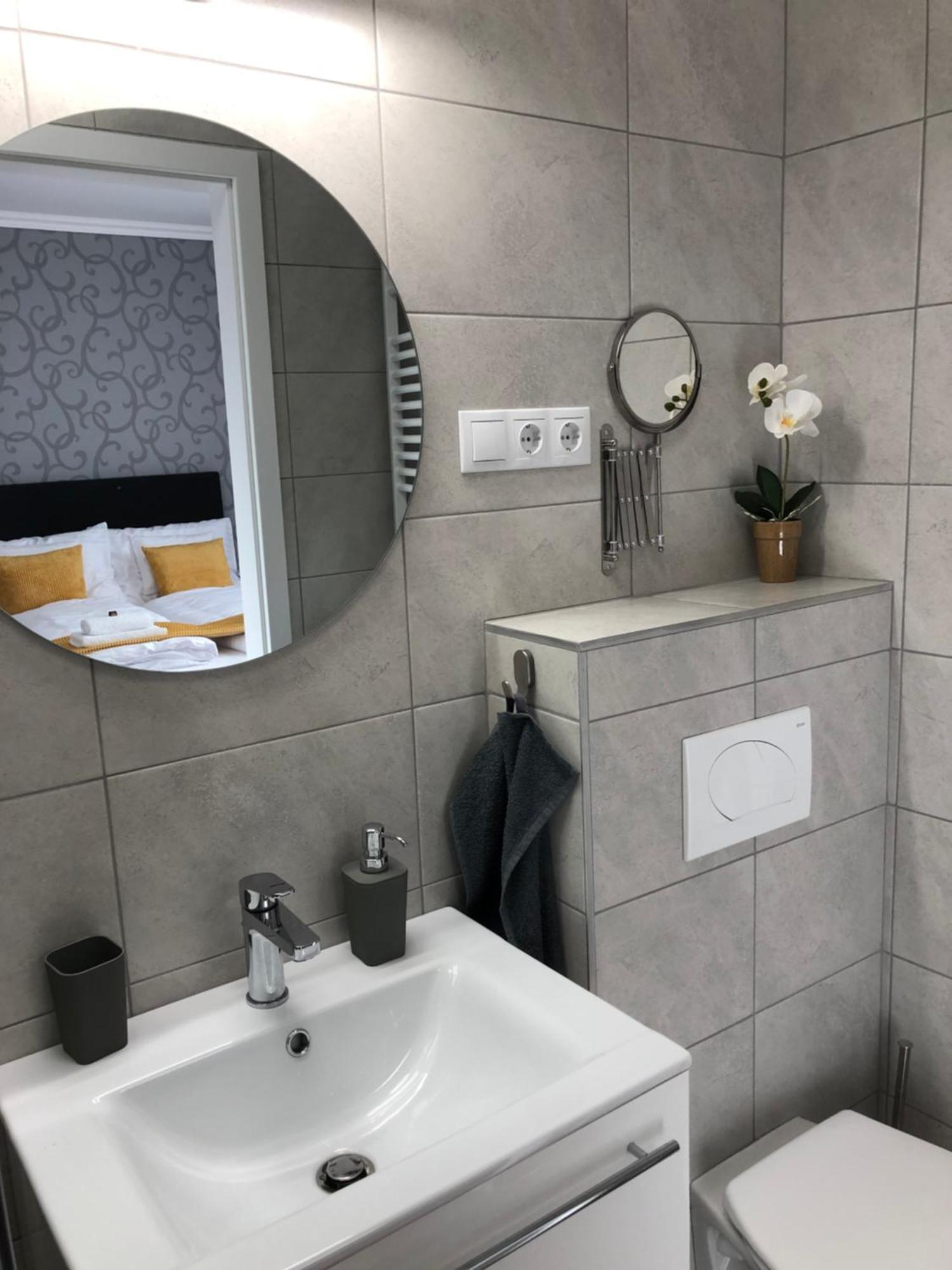 Illa Apartments Eger Eksteriør bilde