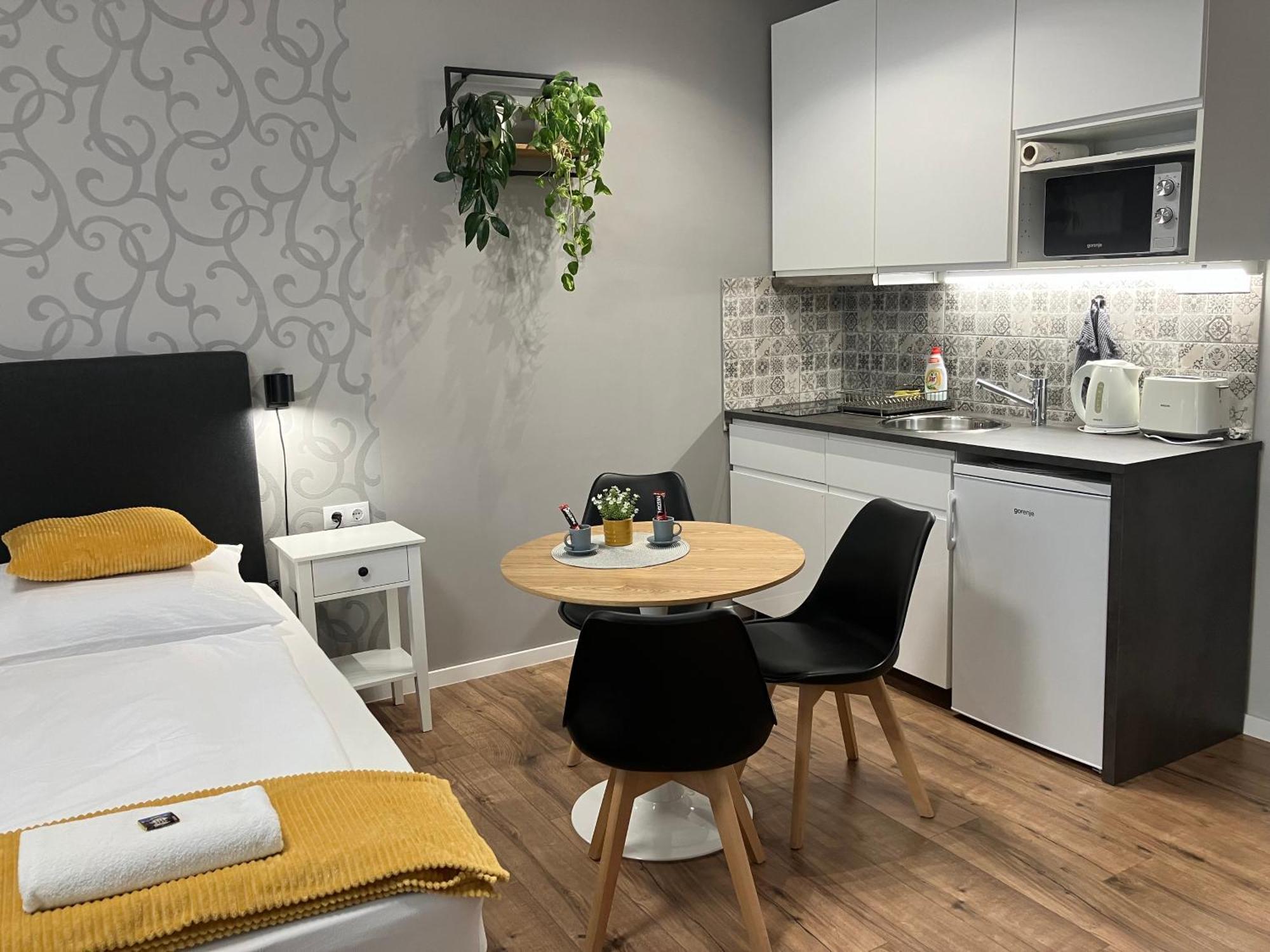 Illa Apartments Eger Eksteriør bilde